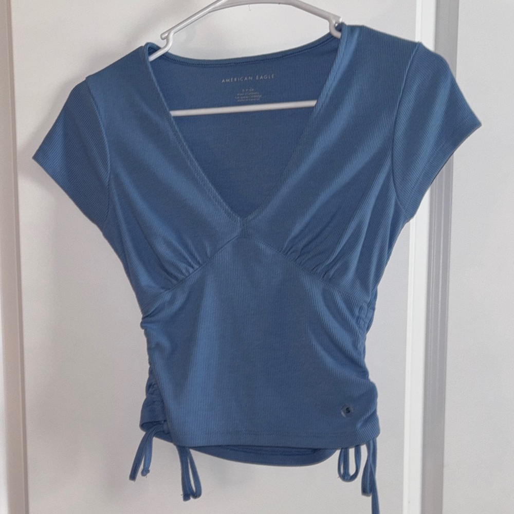 American Eagle Outfitters V-Neck Blue Short Sleeve Top
